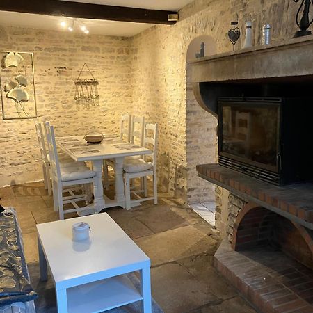 Charmante Maison En Pierres Precy-le-Sec المظهر الخارجي الصورة