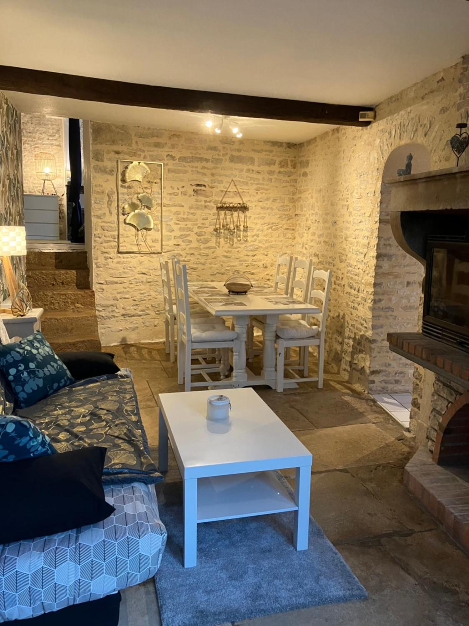 Charmante Maison En Pierres Precy-le-Sec المظهر الخارجي الصورة
